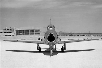 f-86战斗机(绰号"佩刀 sabre#美国第一代喷气式战斗机#美国第一架